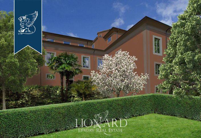 Image No.3-30 Bed Villa for sale