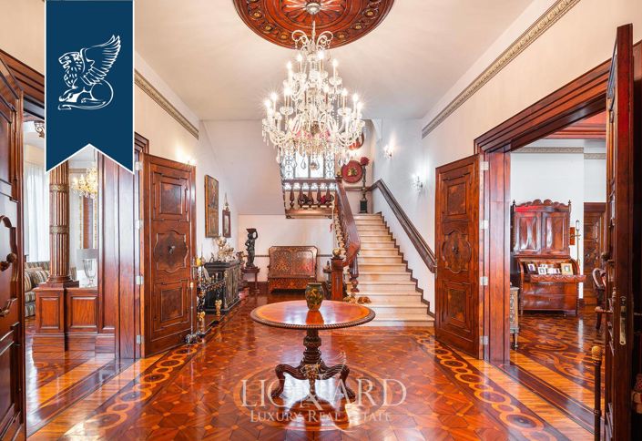 Image No.18-7 Bed Villa for sale