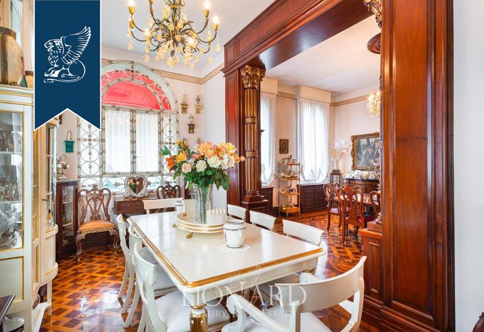 Image No.33-7 Bed Villa for sale