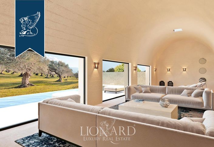 Image No.13-12 Bed Country House for sale