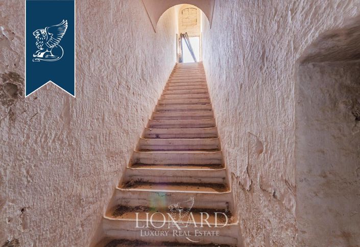 Image No.29-12 Bed Country House for sale