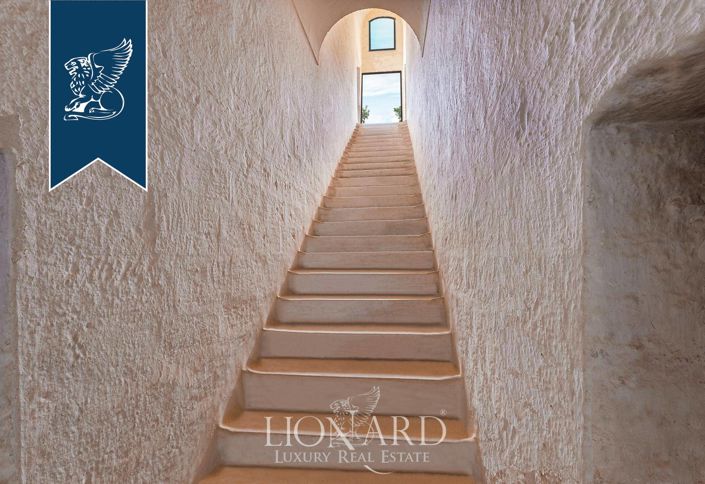 Image No.30-12 Bed Country House for sale