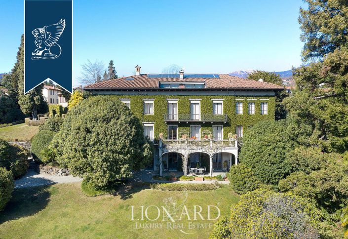 Image No.10-8 Bed Villa for sale