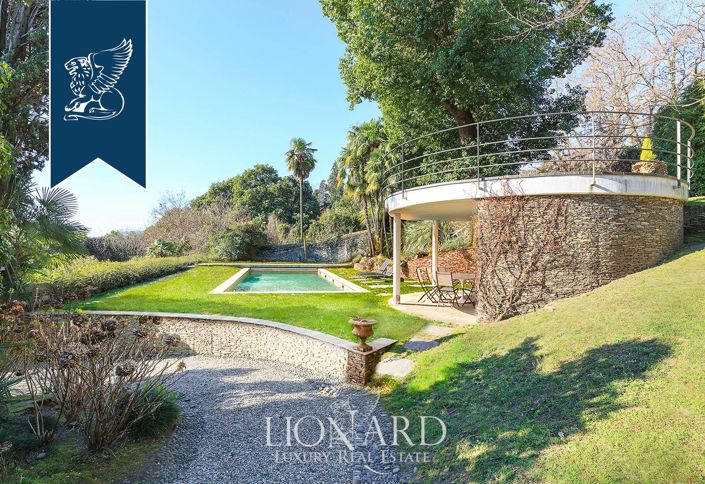 Image No.12-8 Bed Villa for sale