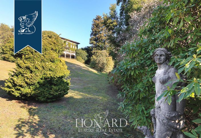 Image No.14-8 Bed Villa for sale