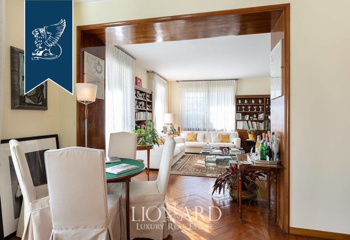 Image No.22-8 Bed Villa for sale