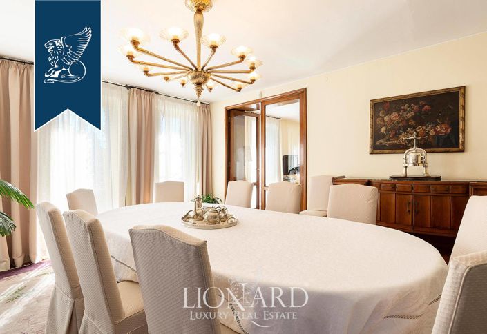 Image No.29-8 Bed Villa for sale