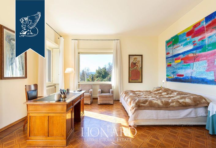 Image No.35-8 Bed Villa for sale