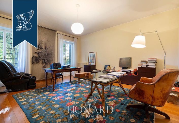 Image No.44-8 Bed Villa for sale