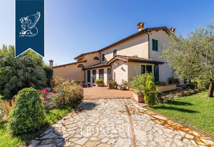 Image No.28-4 Bed Villa for sale