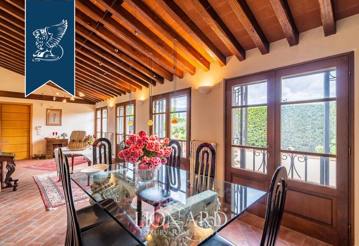 Image No.37-4 Bed Villa for sale