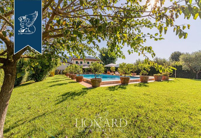 Image No.9-4 Bed Villa for sale