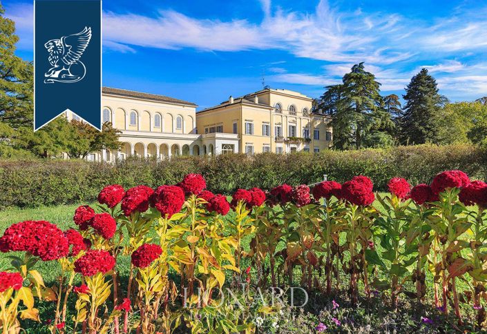 Image No.8-6 Bed Villa for sale