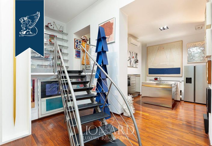 Image No.19-4 Bed Flat for sale