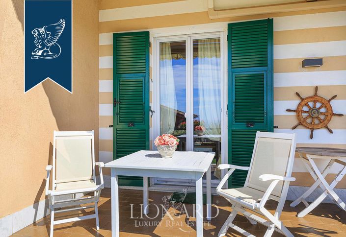 Image No.10-4 Bed Villa for sale