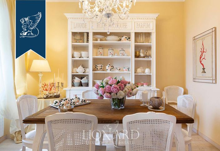 Image No.24-4 Bed Villa for sale