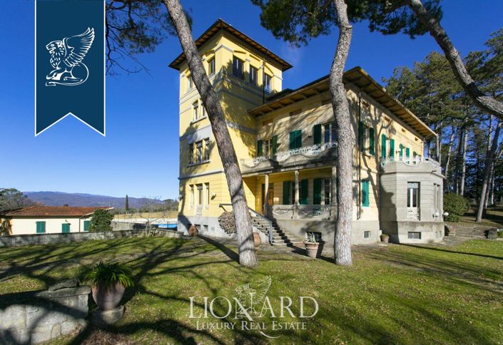 Image No.12-8 Bed Villa for sale