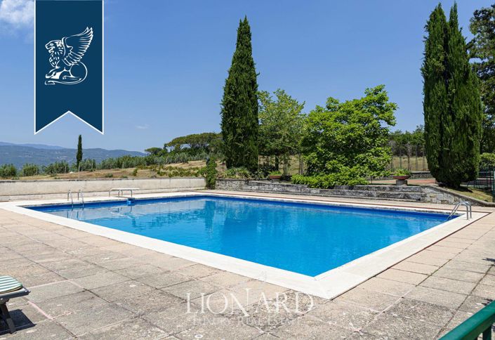 Image No.18-8 Bed Villa for sale