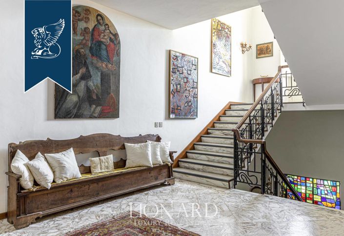 Image No.34-8 Bed Villa for sale