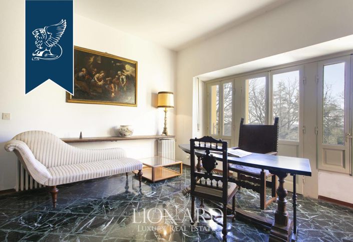 Image No.36-8 Bed Villa for sale