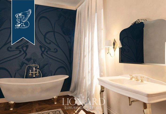 Image No.51-8 Bed Villa for sale