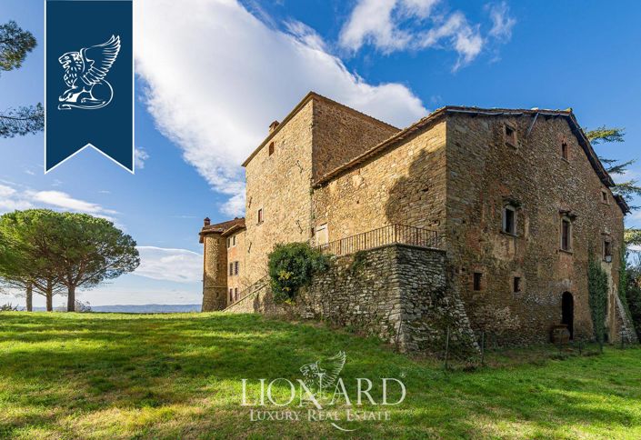 Image No.22-29 Bed Property for sale