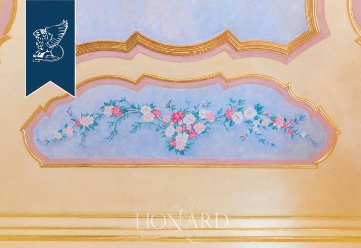 Image No.20-9 Bed Villa for sale