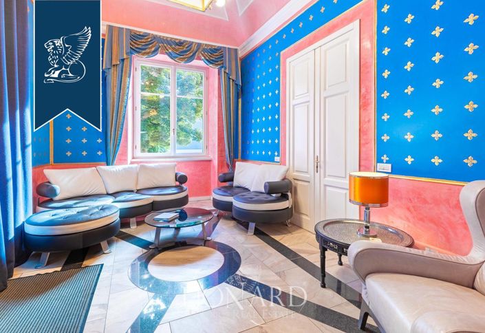 Image No.22-9 Bed Villa for sale