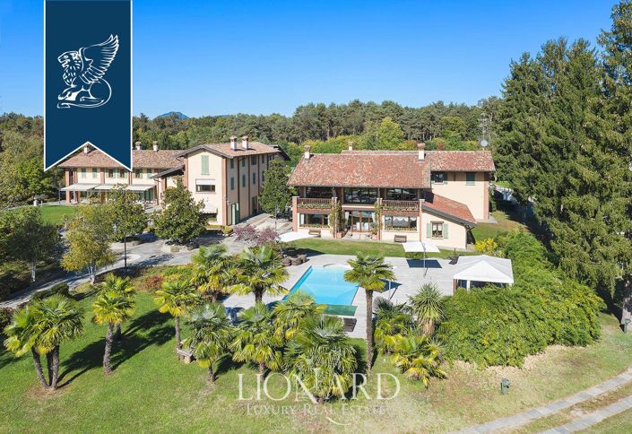 Image No.3-8 Bed Villa for sale