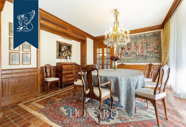 Image No.39-8 Bed Villa for sale