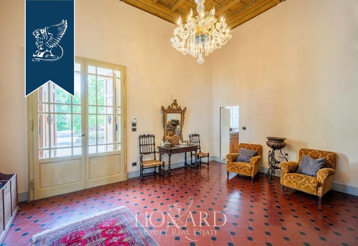 Image No.14-7 Bed Villa for sale