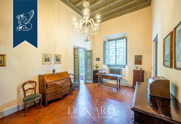 Image No.15-7 Bed Villa for sale