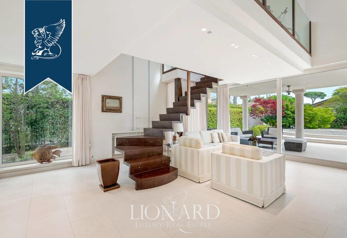 Image No.12-5 Bed Villa for sale