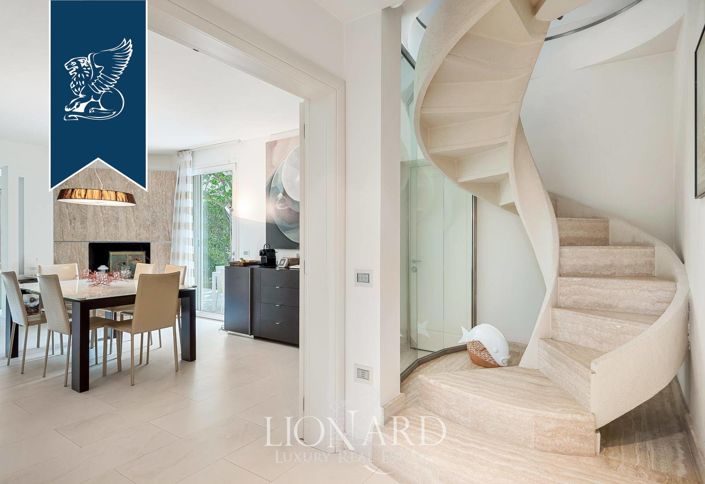 Image No.19-5 Bed Villa for sale