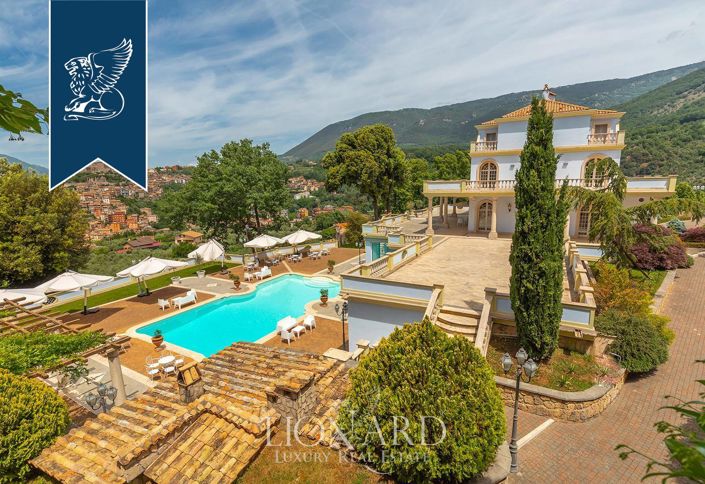 Image No.7-6 Bed Villa for sale