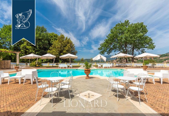 Image No.9-6 Bed Villa for sale