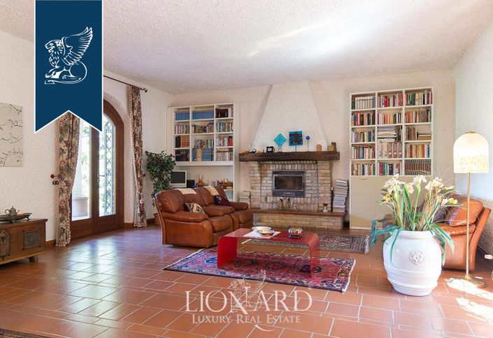 Image No.15-4 Bed Villa for sale