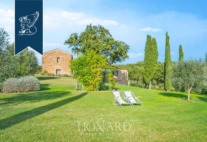 Image No.18-13 Bed Farmhouse for sale