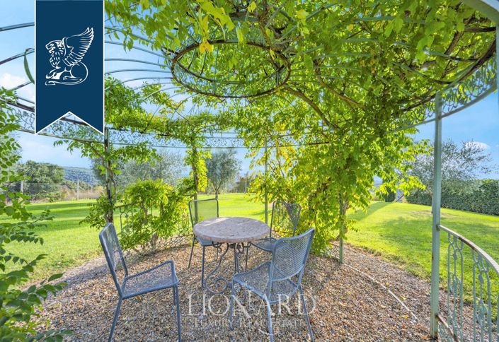 Image No.20-13 Bed Farmhouse for sale