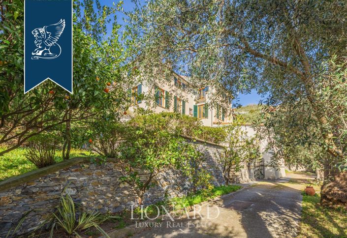 Image No.12-7 Bed Villa for sale