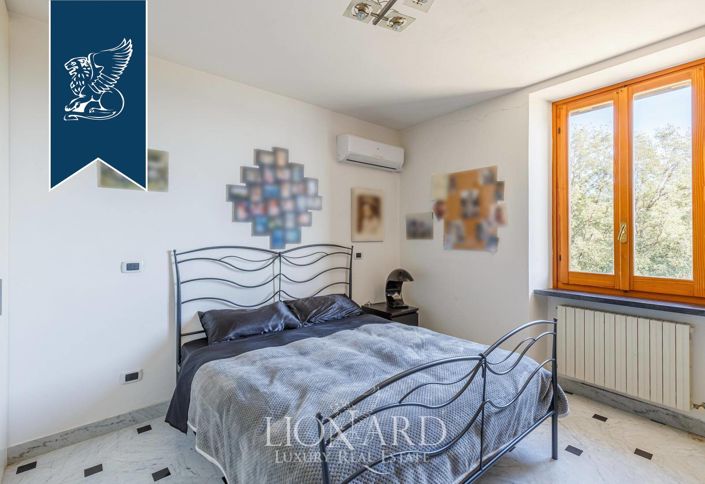 Image No.40-7 Bed Villa for sale