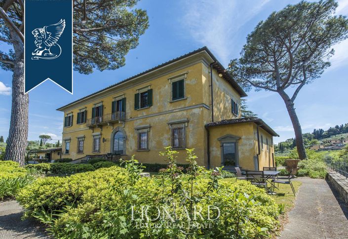 Image No.1-8 Bed Villa for sale