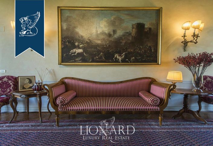 Image No.32-8 Bed Villa for sale