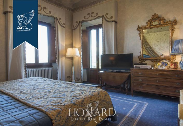 Image No.56-8 Bed Villa for sale