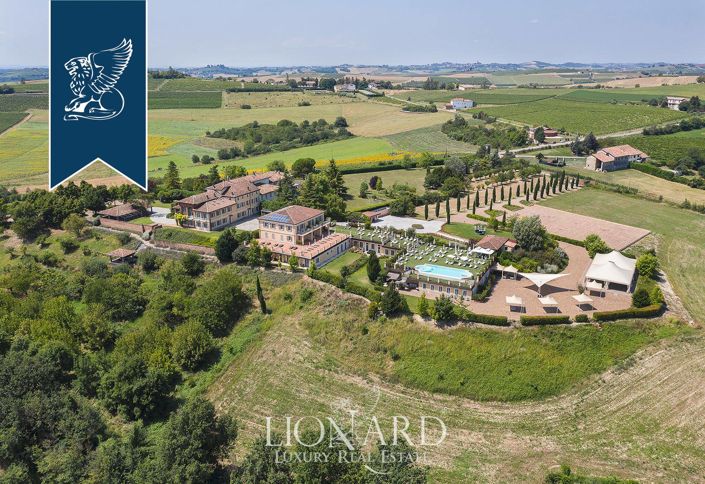 Image No.4-24 Bed Hotel for sale