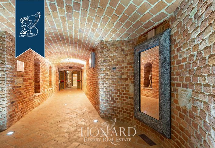 Image No.47-24 Bed Hotel for sale