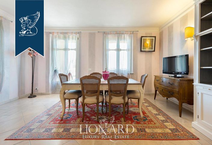 Image No.53-24 Bed Hotel for sale