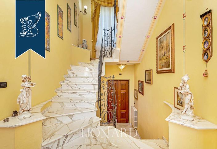 Image No.3-4 Bed Villa for sale