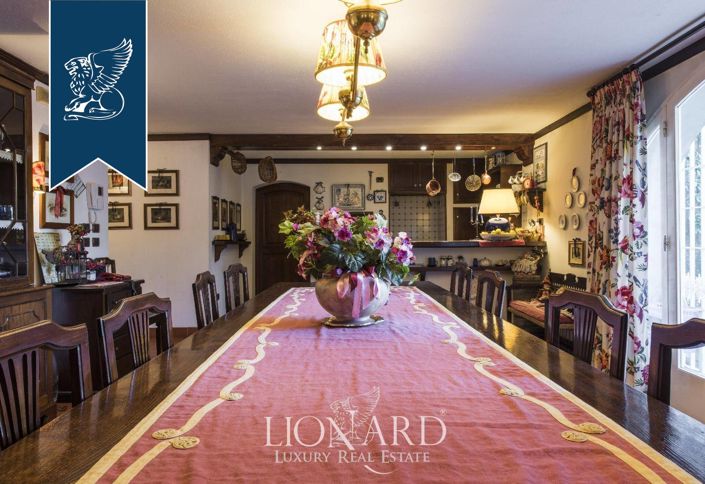 Image No.42-5 Bed Villa for sale