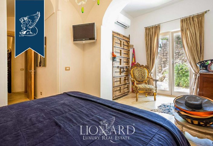 Image No.54-6 Bed Villa for sale